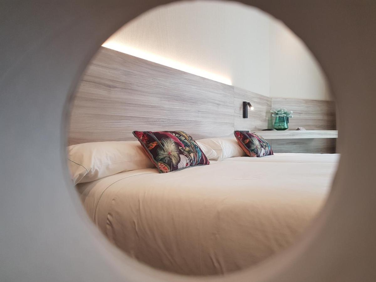 Hotel Delfin Azul Playa de la Lanzada Екстериор снимка