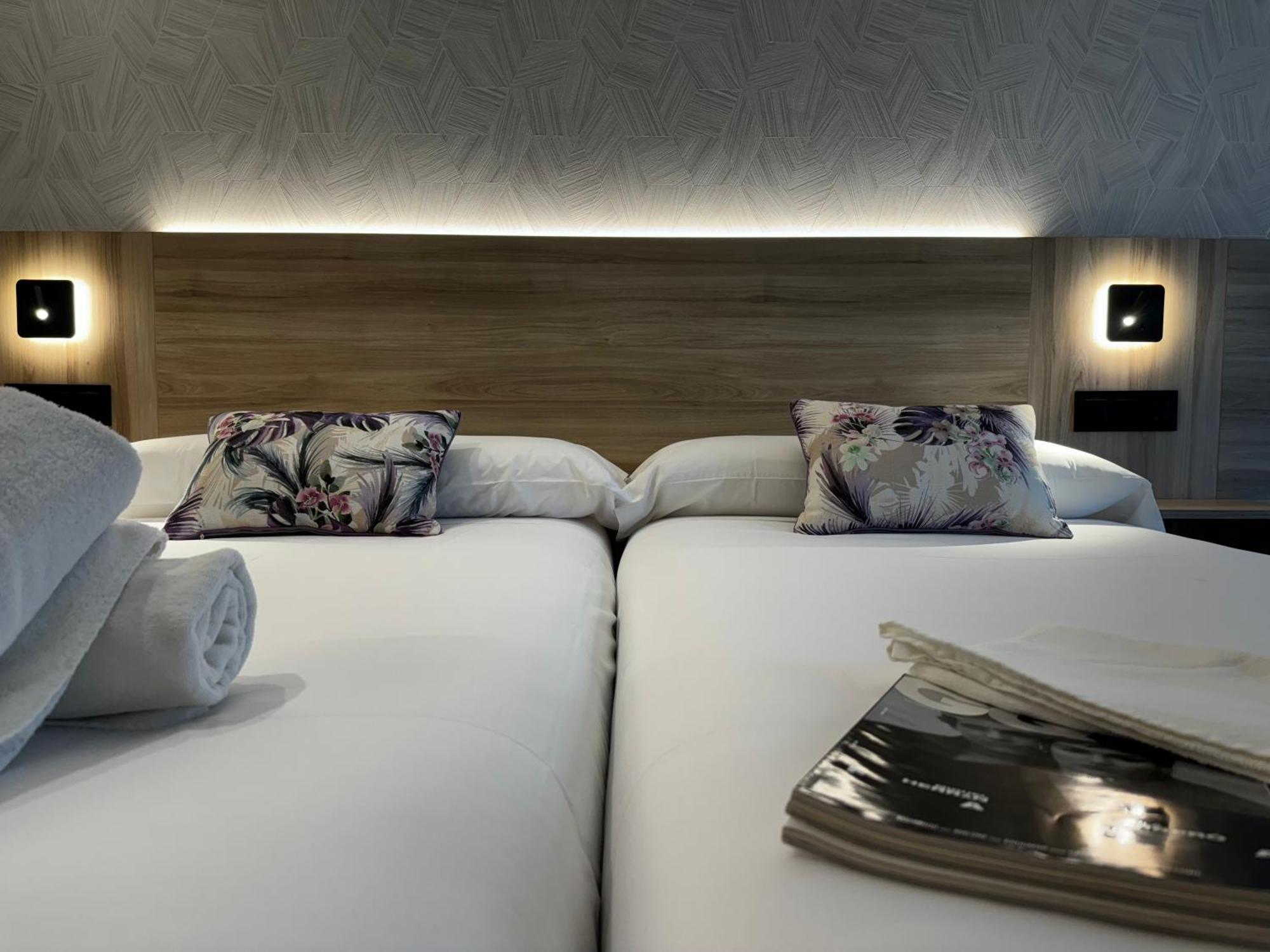 Hotel Delfin Azul Playa de la Lanzada Екстериор снимка